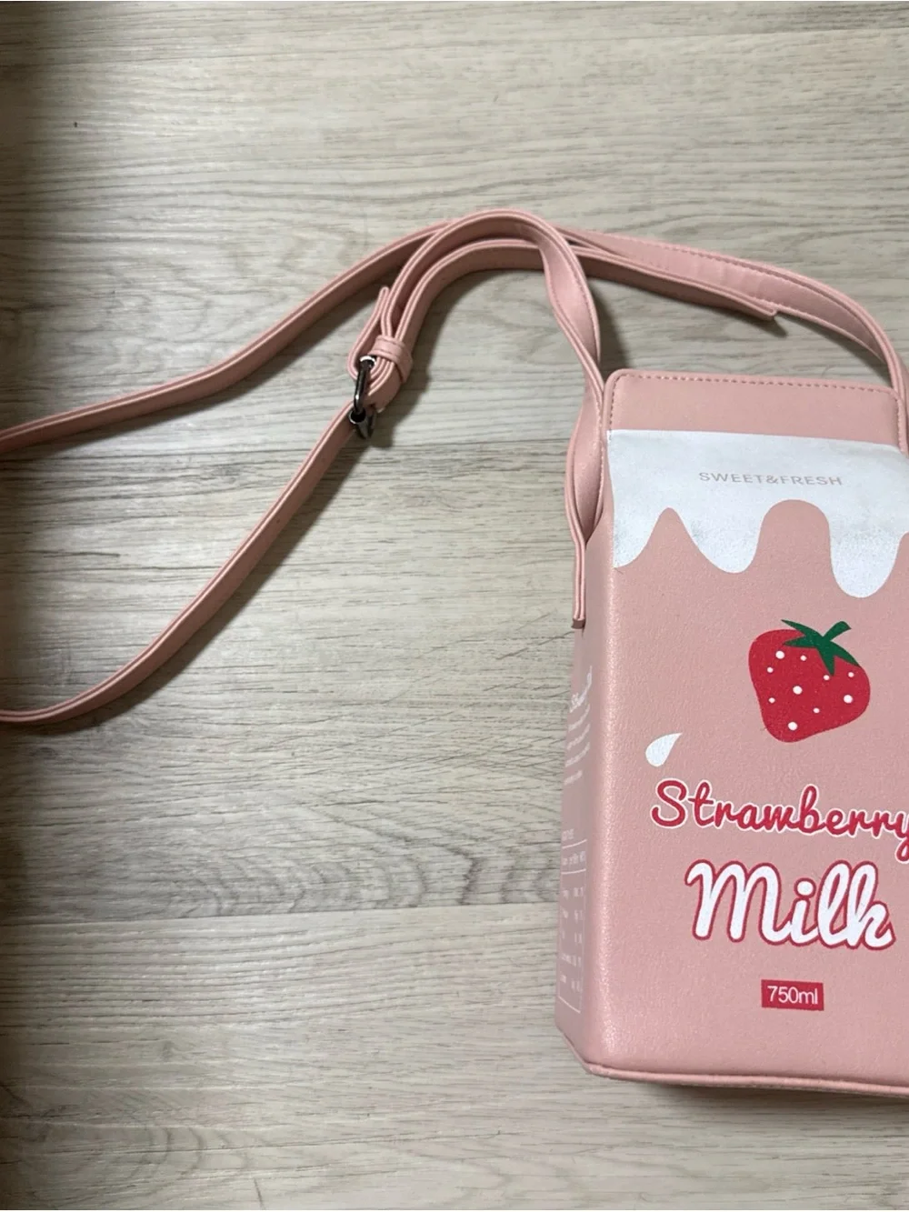 STRAWBERRY MILK Carton Purse Bag Tote Crossbody Shoulder Pink Strap White Pastel